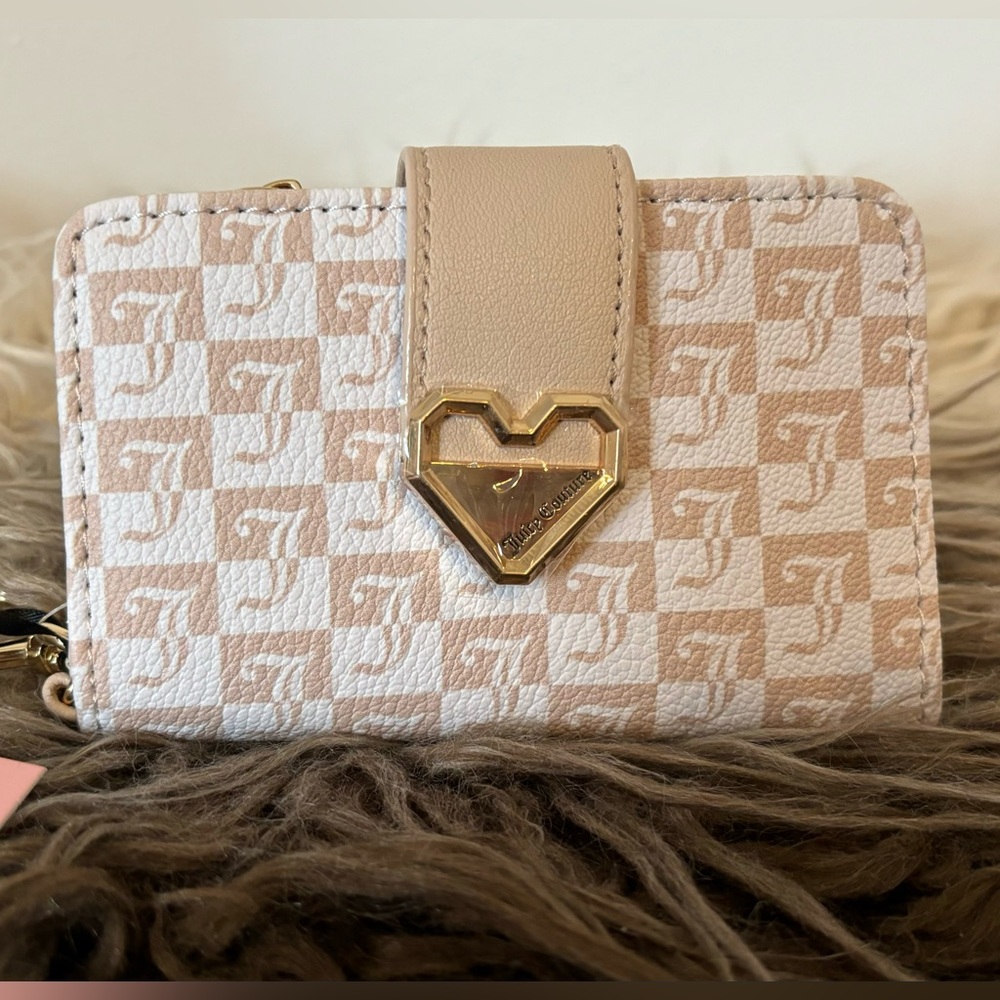 Juicy Couture Wallet Modern Chic Tab Card Wallet - Beige NWT